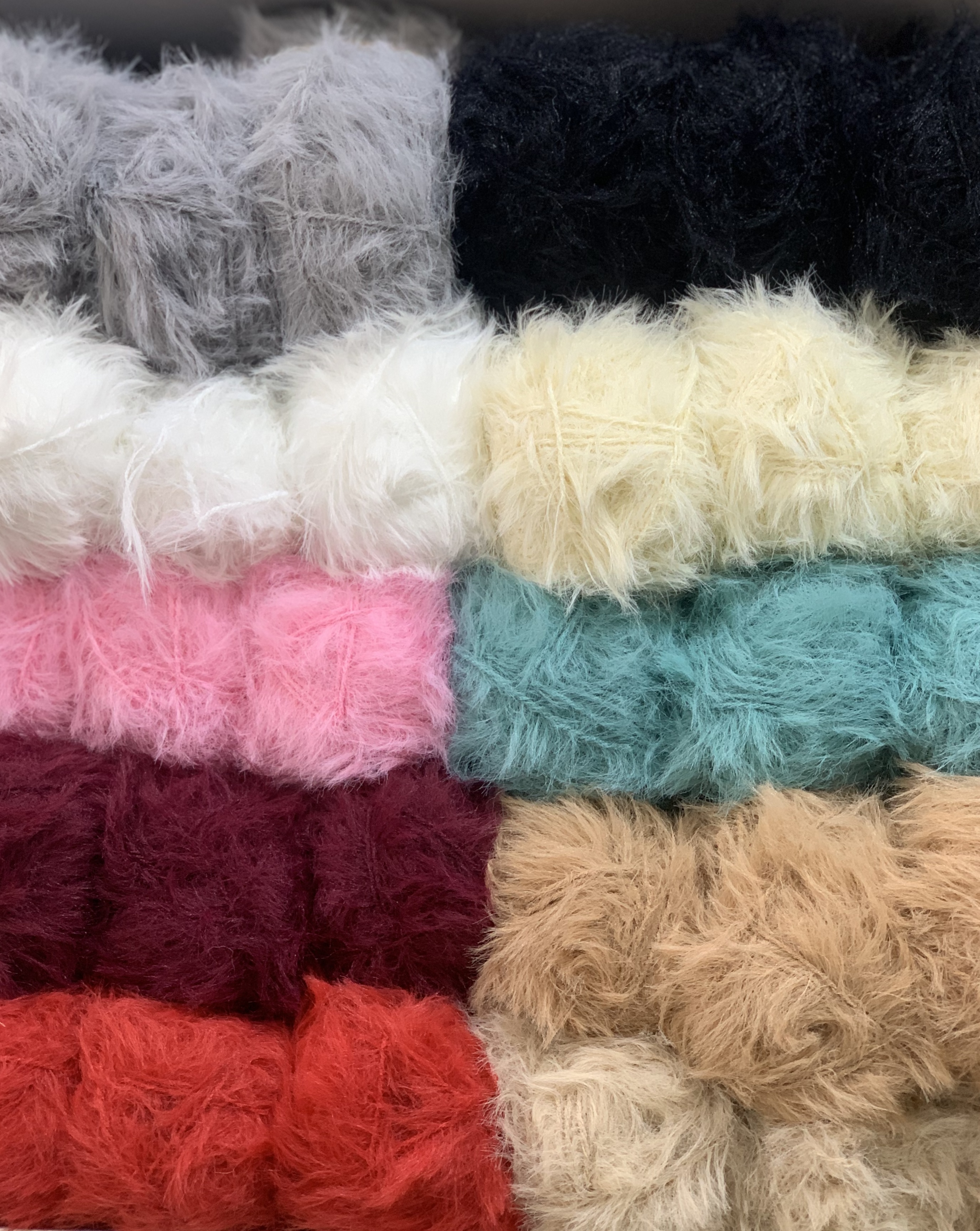 خيوط أوليڤيا فورير